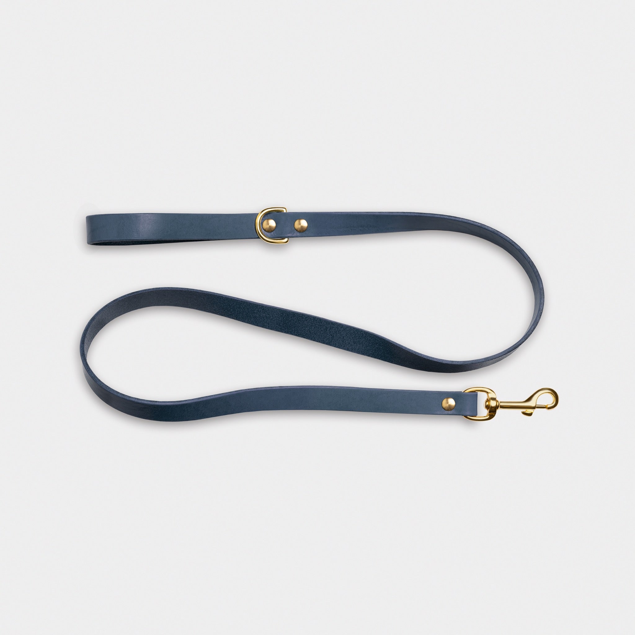 Heritage City Leather Leash in Midnight Navy