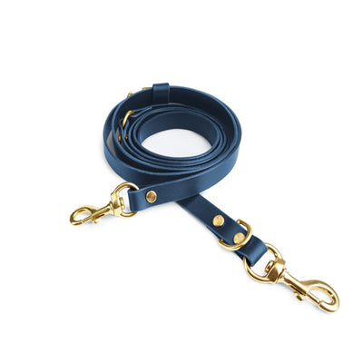 Aura hands-free leather leash by The Dogs Company in midnight navy showing a sleek, durable leash with a comfortable handle.
